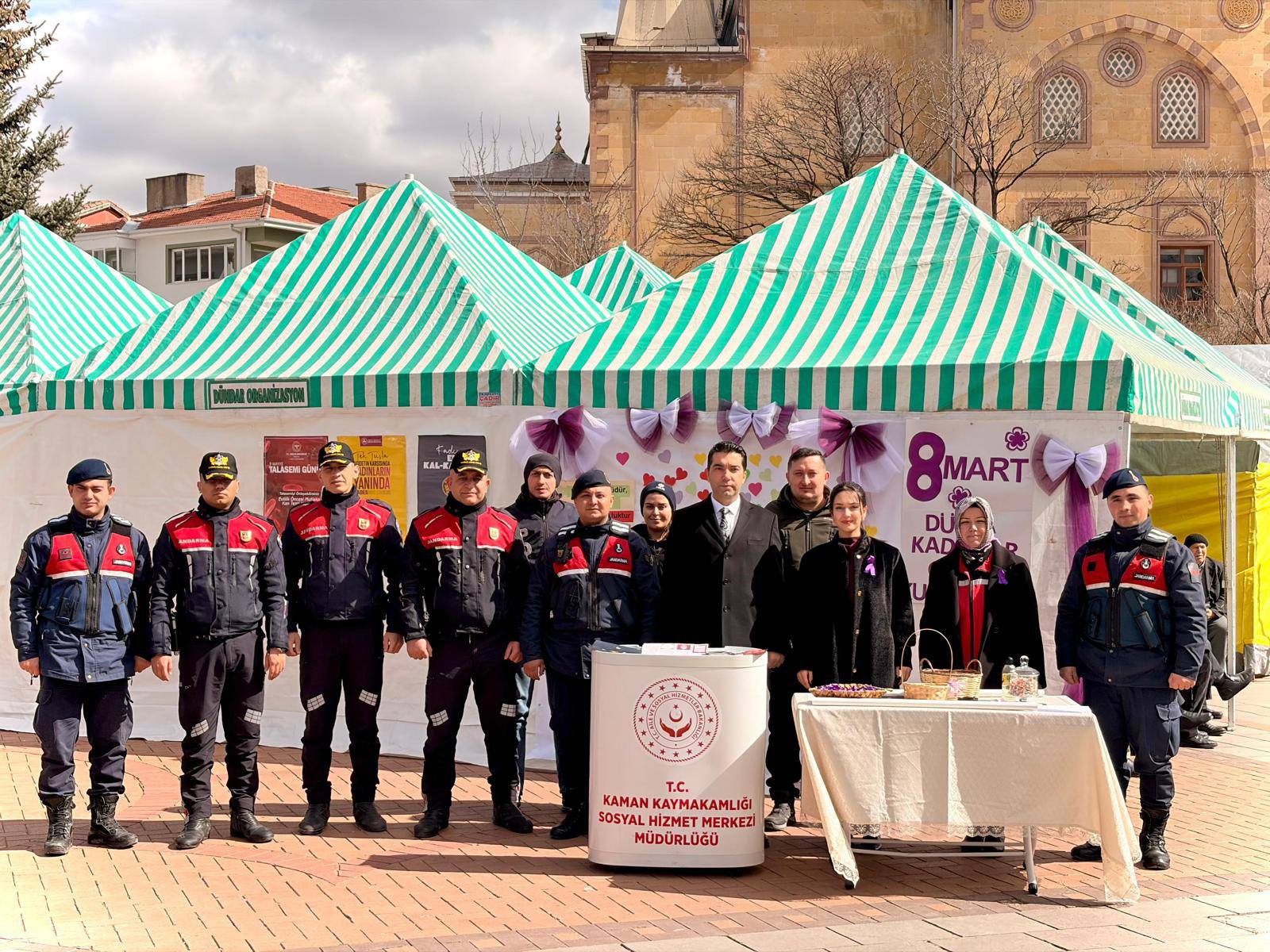 Kaman Kaymakamlığından 8 Mart Dünya Kadınlar Günü Standı 8 Mart
