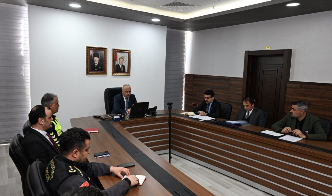 Haftalık Genel Asayiş Değerlendirme Toplantısı Gerçekleştirildi Kırşehir İl Emniyet Müdürü