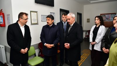 Vali Murat Sefa Demiryürek Özbağ Aile Sağlığı Merkezini İnceledi Vali