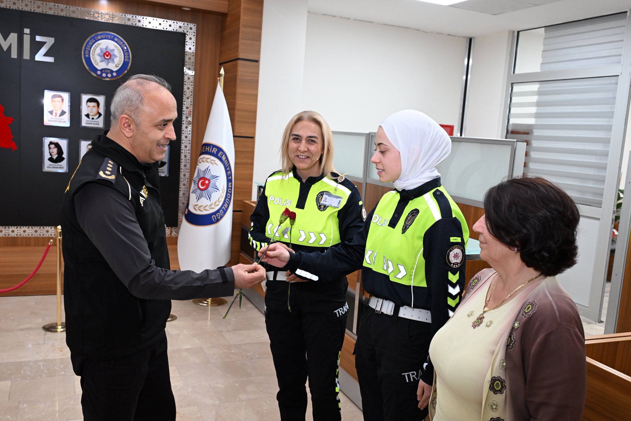 Kırşehir İl Emniyet Müdürü Dr. Mesut Görücü, 8 Mart Dünya