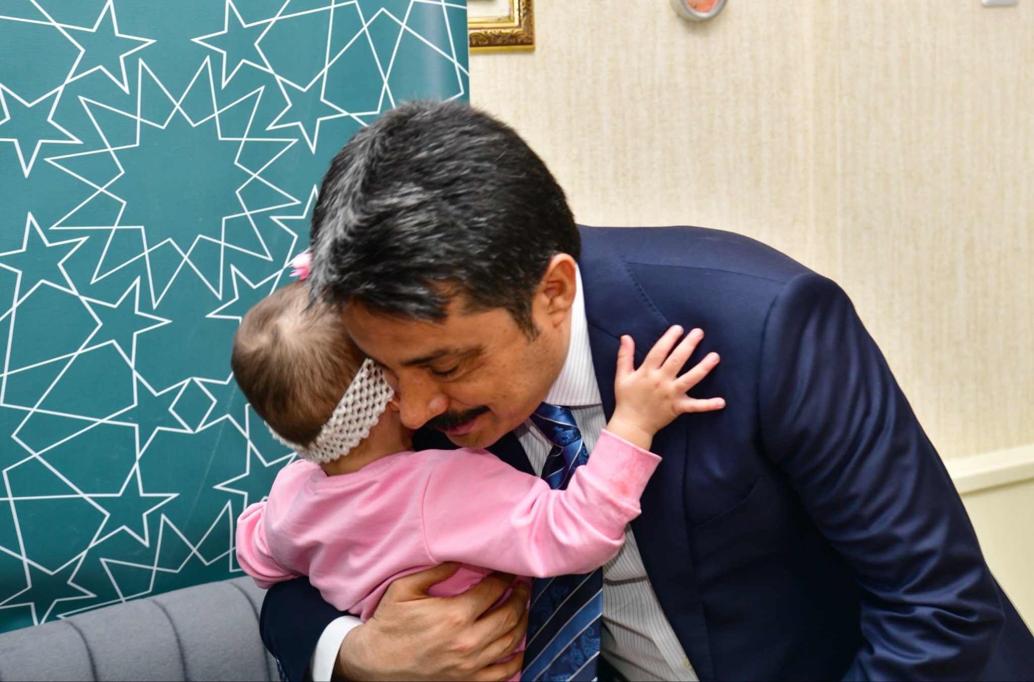 Vali Murat Sefa Demiryürek Koruyucu Ailelerin İftarına Katıldı Vali Murat