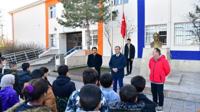 Vali Murat Sefa Demiryürek Okul Ziyaretlerine Devam Ediyor Vali Murat