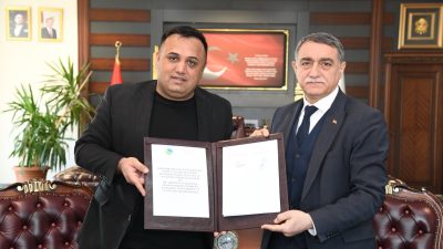 Ahi Evran Üniversitesi Rektörü Prof. Dr. Mustafa Kasım KARAHOCAGİL Kırşehir